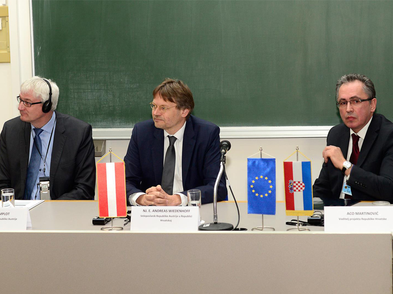 Slika /slike/TF Jačanje ljudskih resursa/Transition_1.jpg